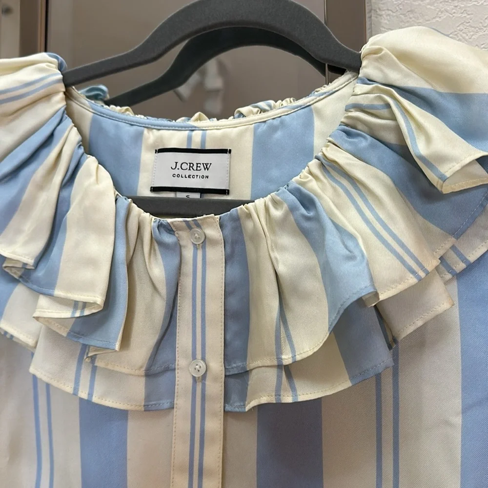 Never worn satin feel blouse. - Picture 2 of 7